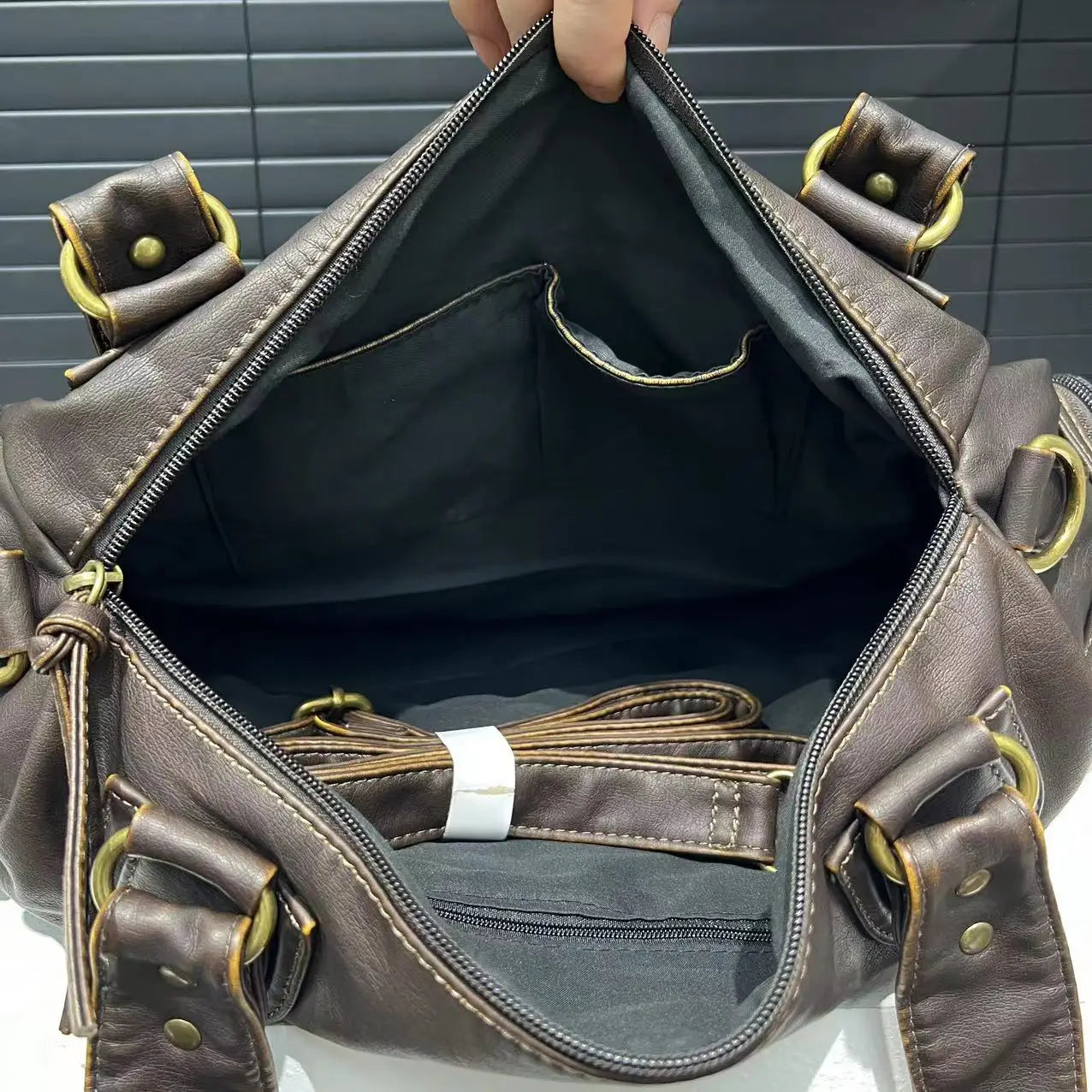 Retro Shoulder Bag with Pockets – Ruby