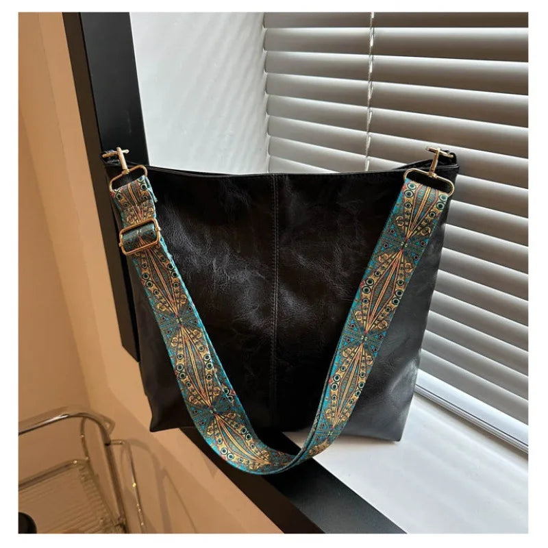 Tote Bag with Shoulder Strap – Freya
